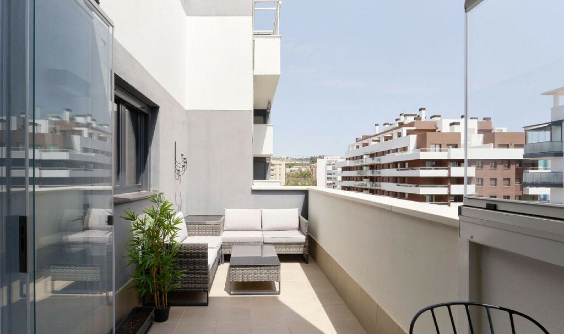 Resale - Apartment -
Estepona