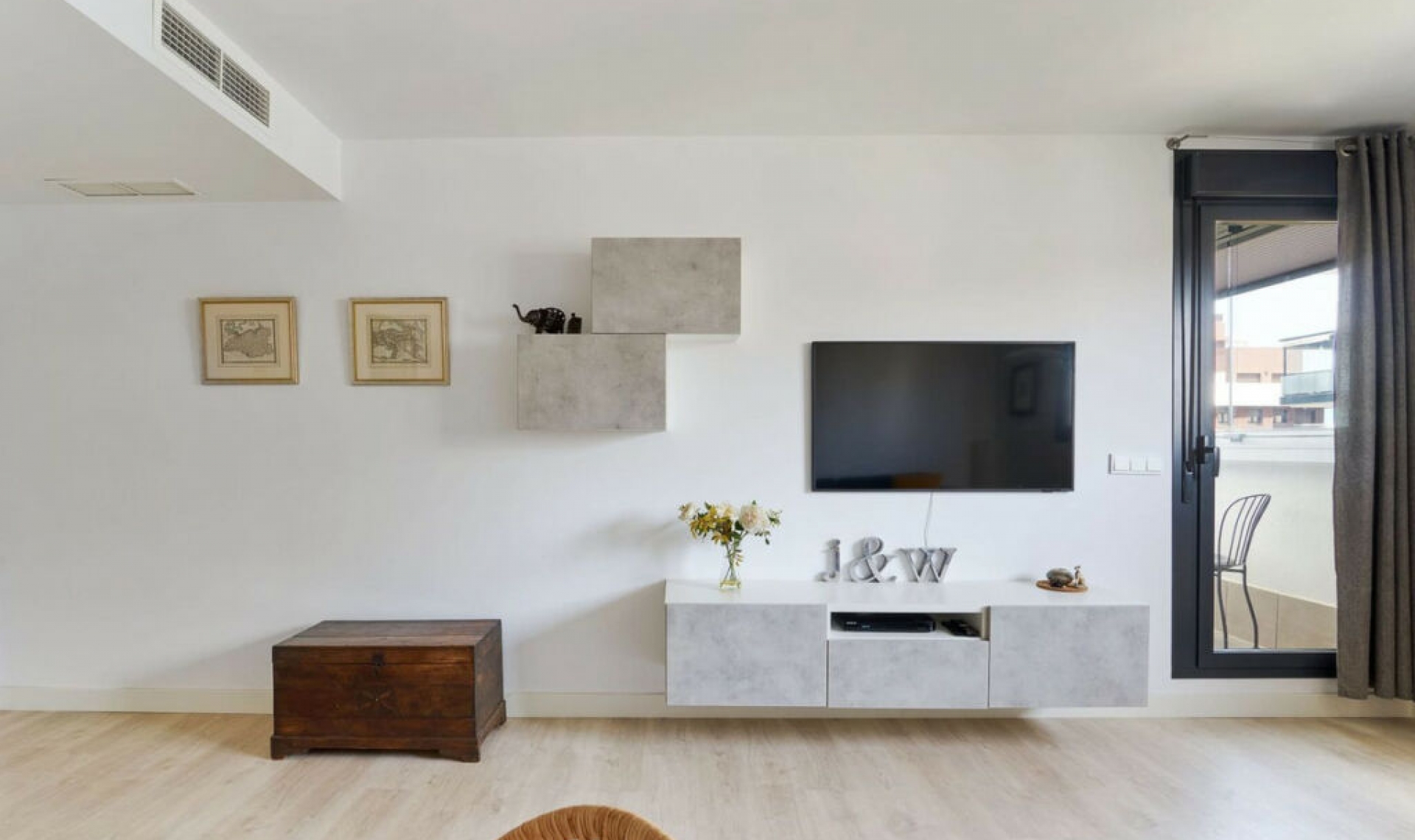 Resale - Apartment -
Estepona