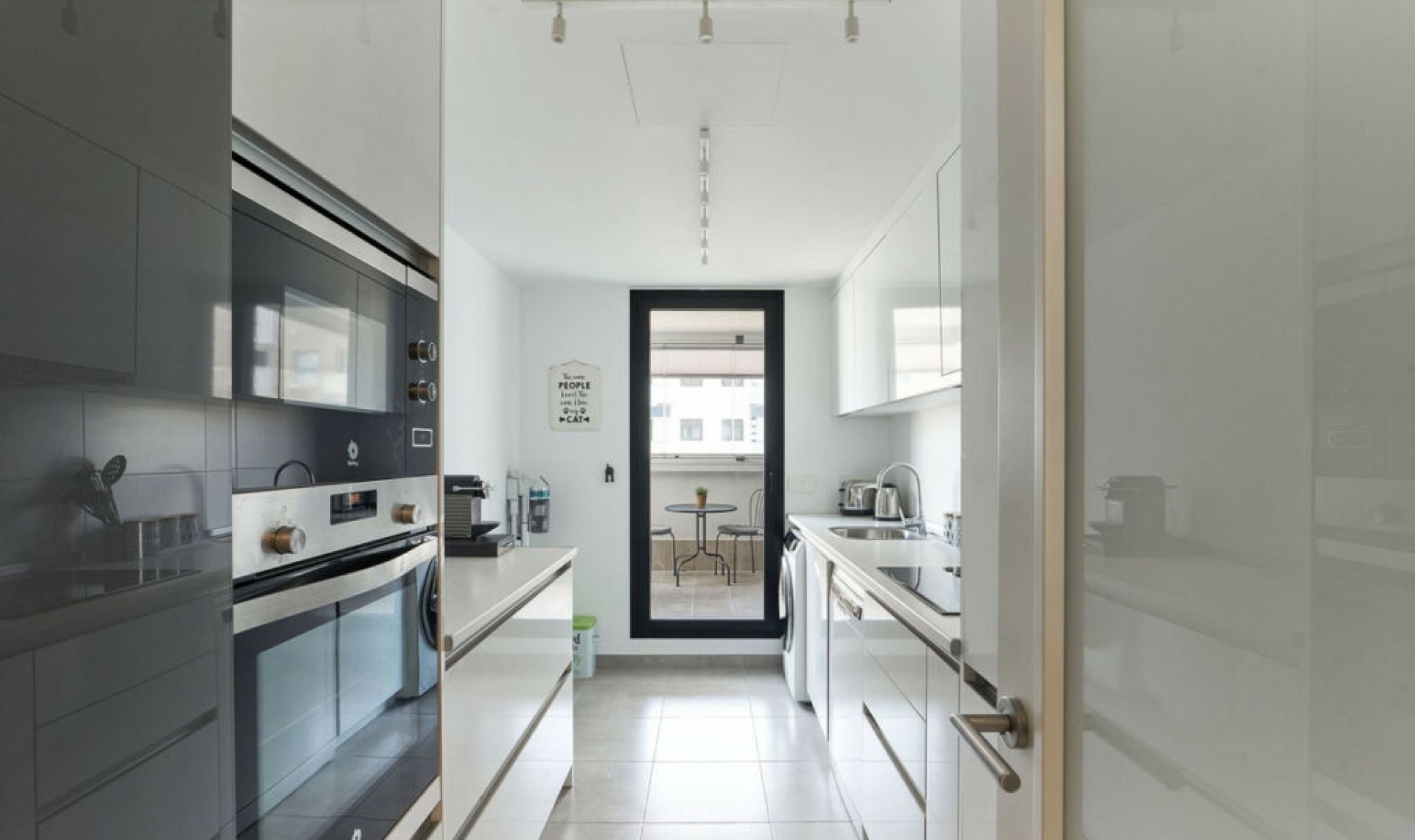 Resale - Apartment -
Estepona