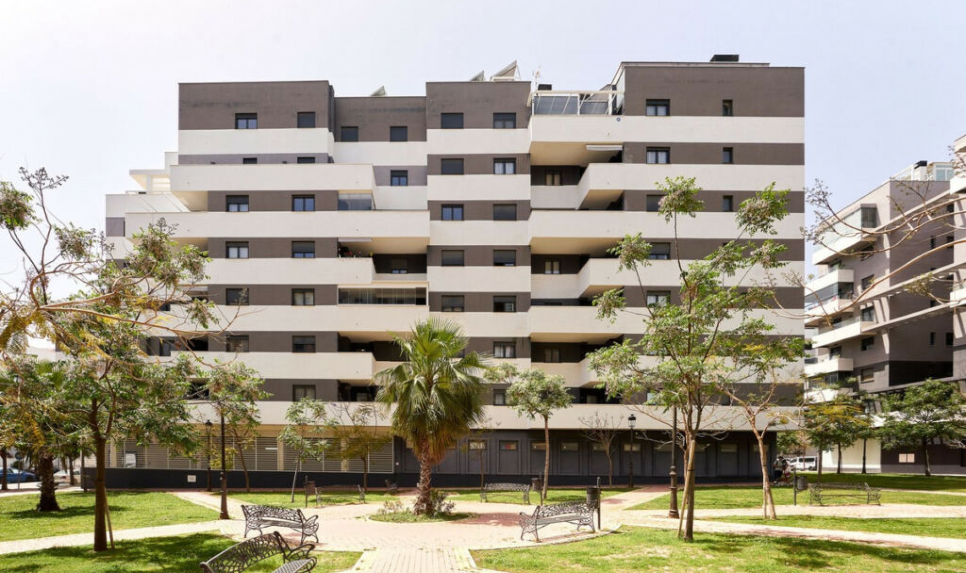 Resale - Apartment -
Estepona