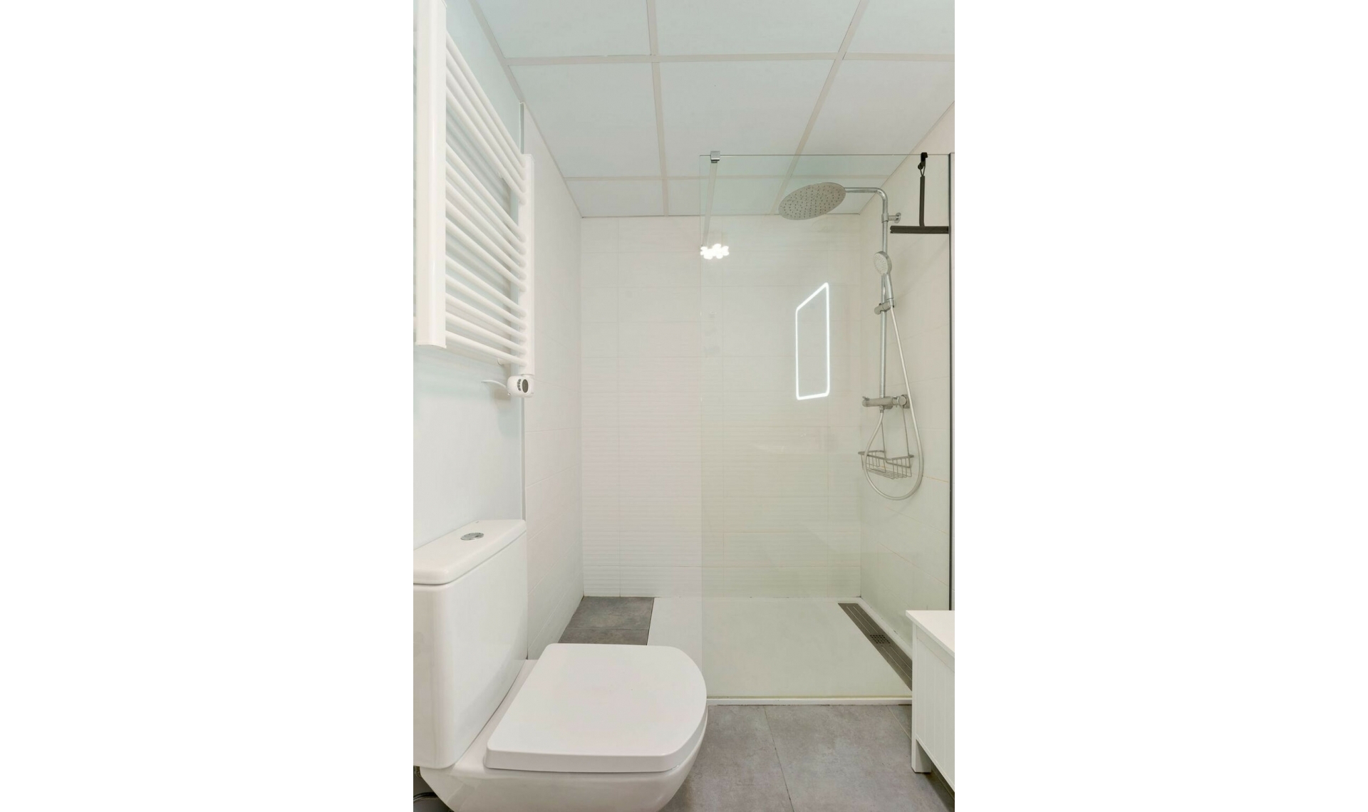 Resale - Apartment -
Estepona
