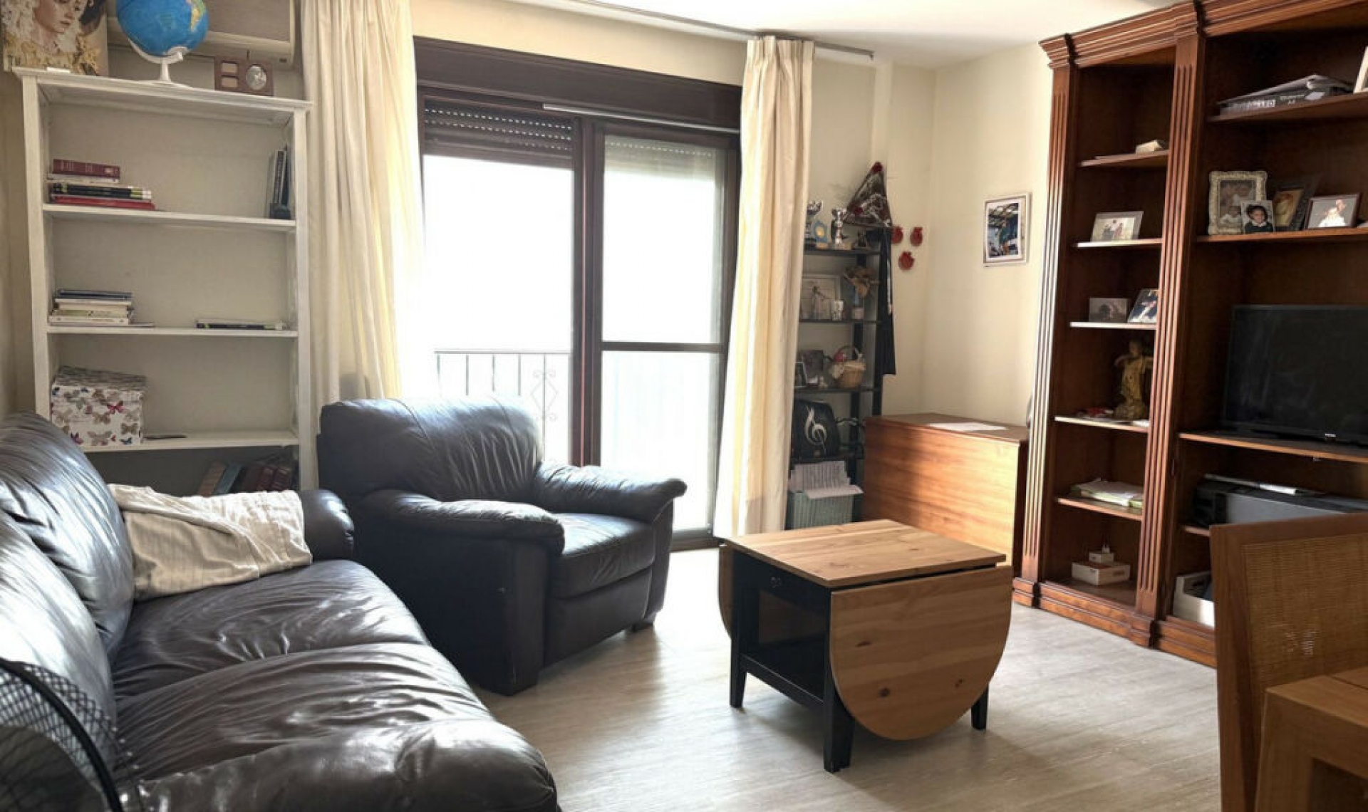 Resale - Apartment -
Estepona