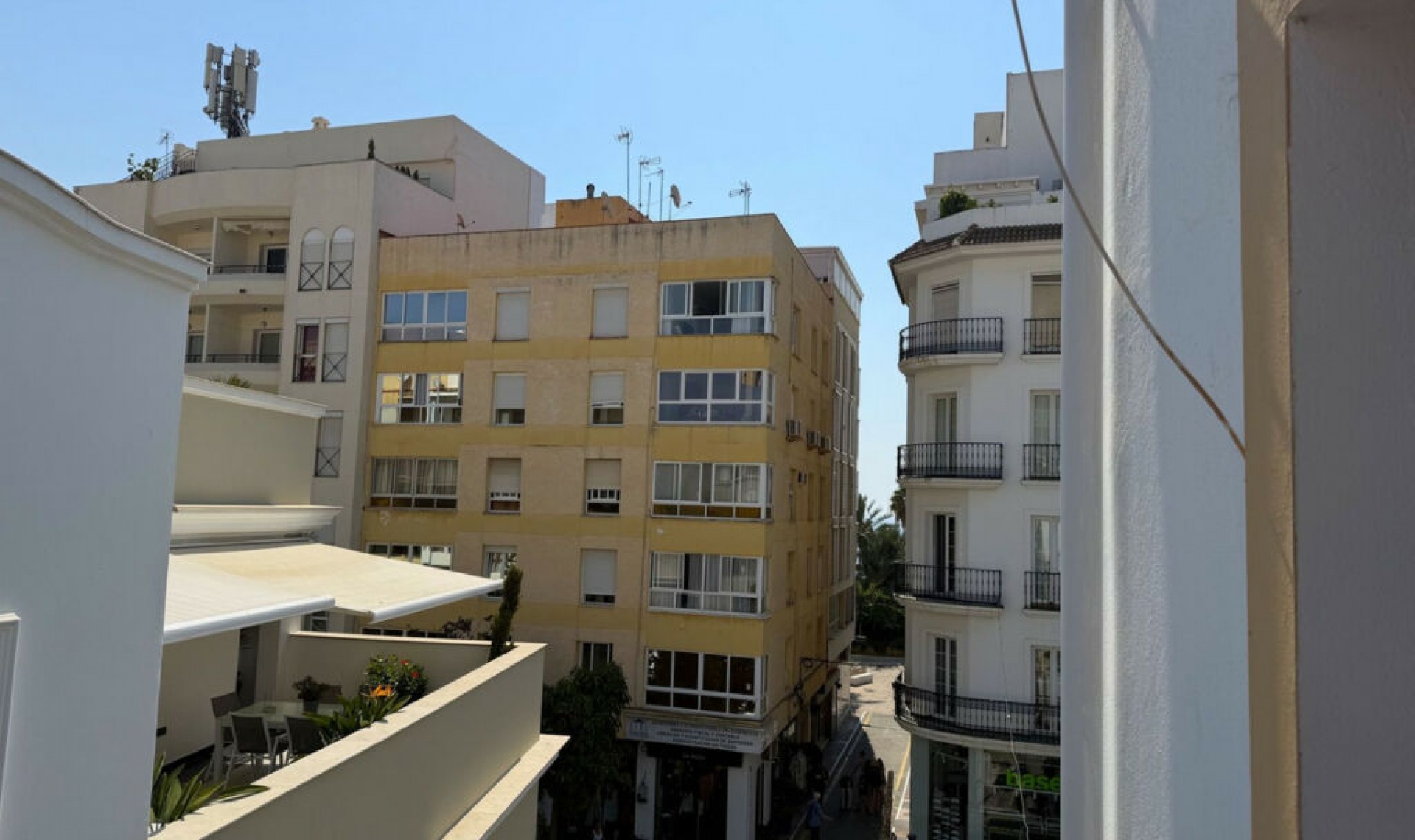 Resale - Apartment -
Estepona