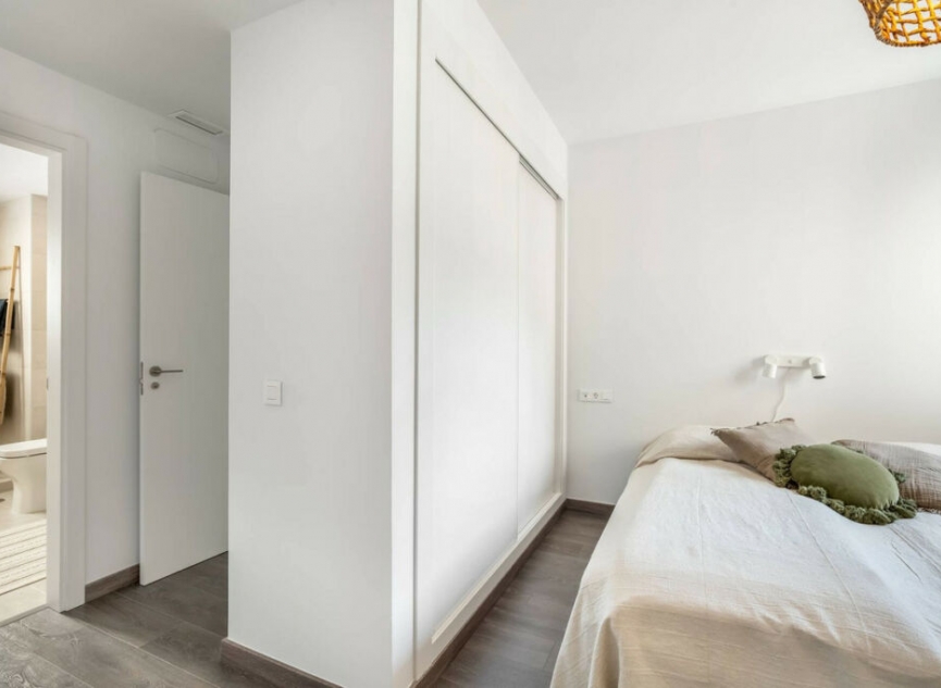 Resale - Apartment -
Estepona