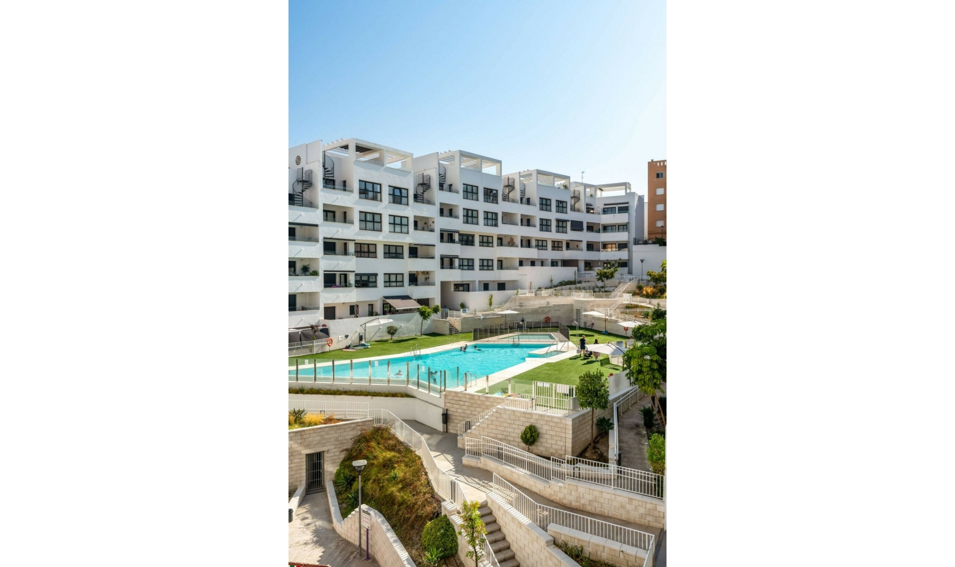 Resale - Apartment -
Estepona