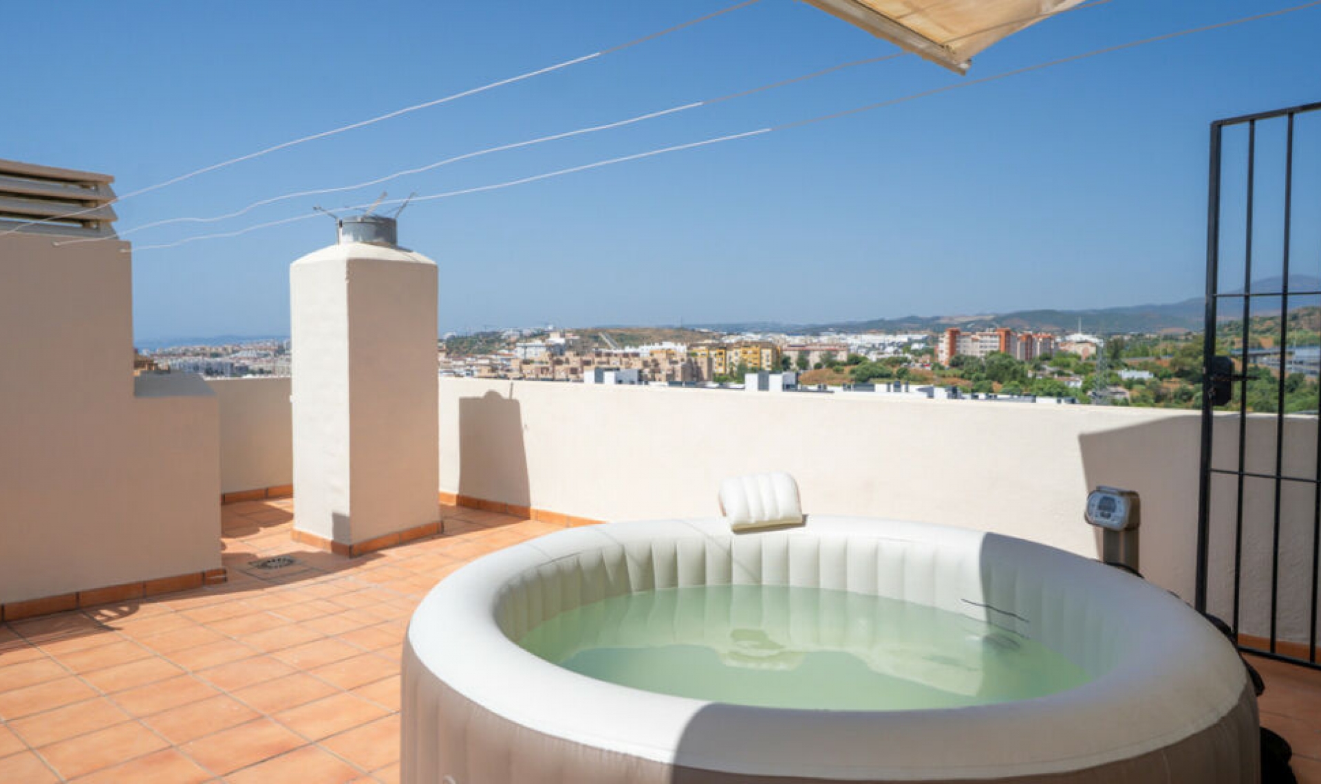 Resale - Apartment -
Estepona