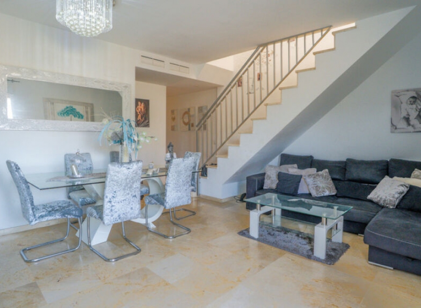 Resale - Apartment -
Estepona