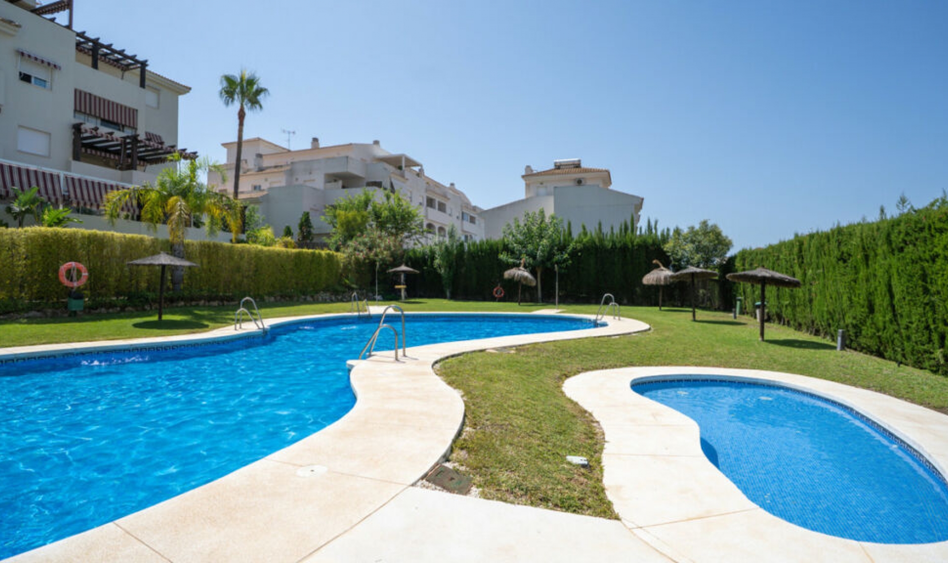 Resale - Apartment -
Estepona