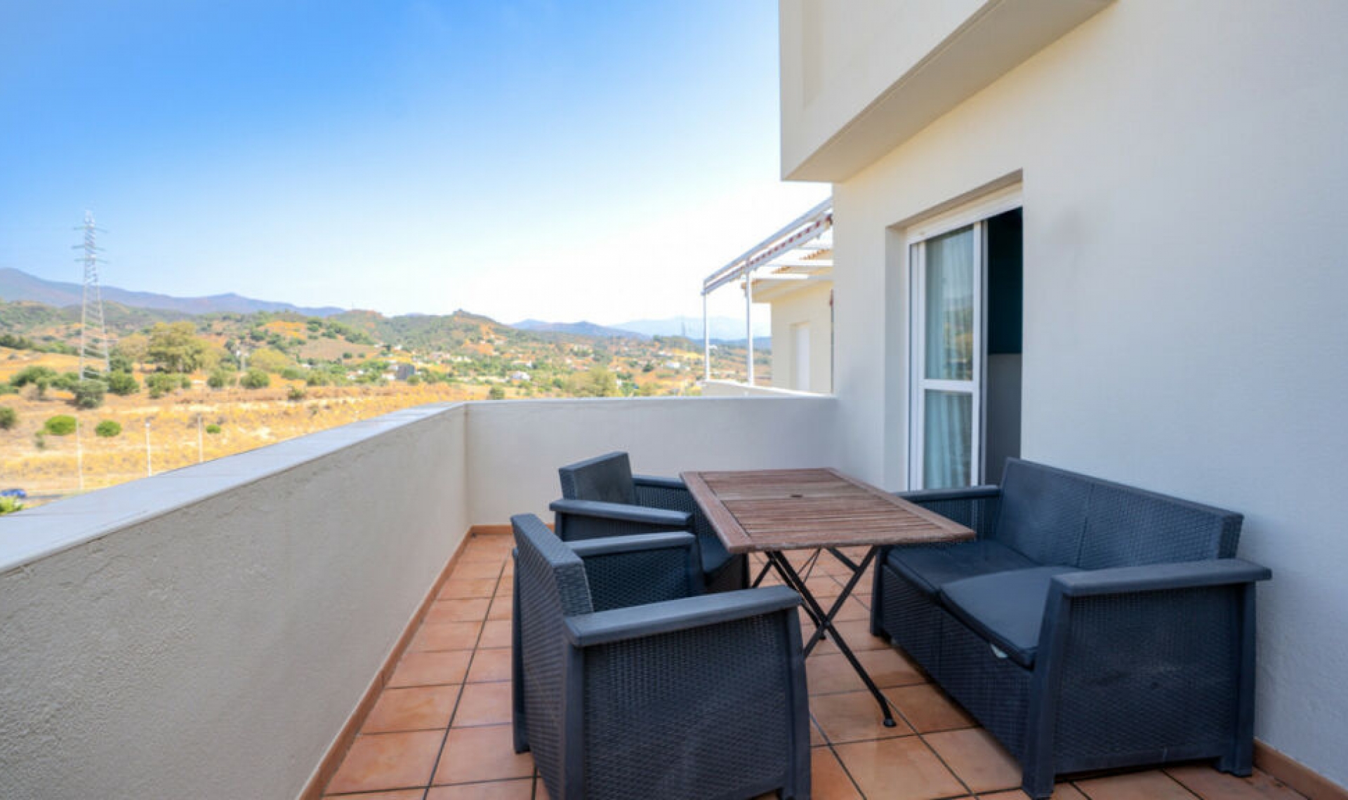 Resale - Apartment -
Estepona