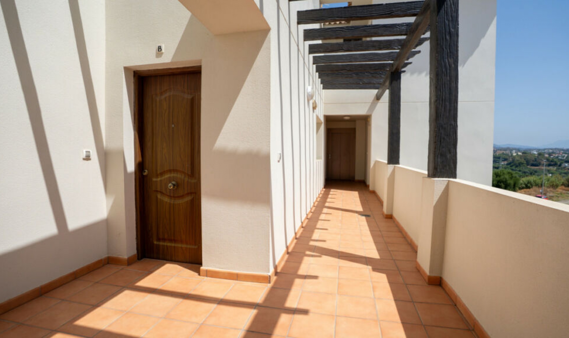 Resale - Apartment -
Estepona