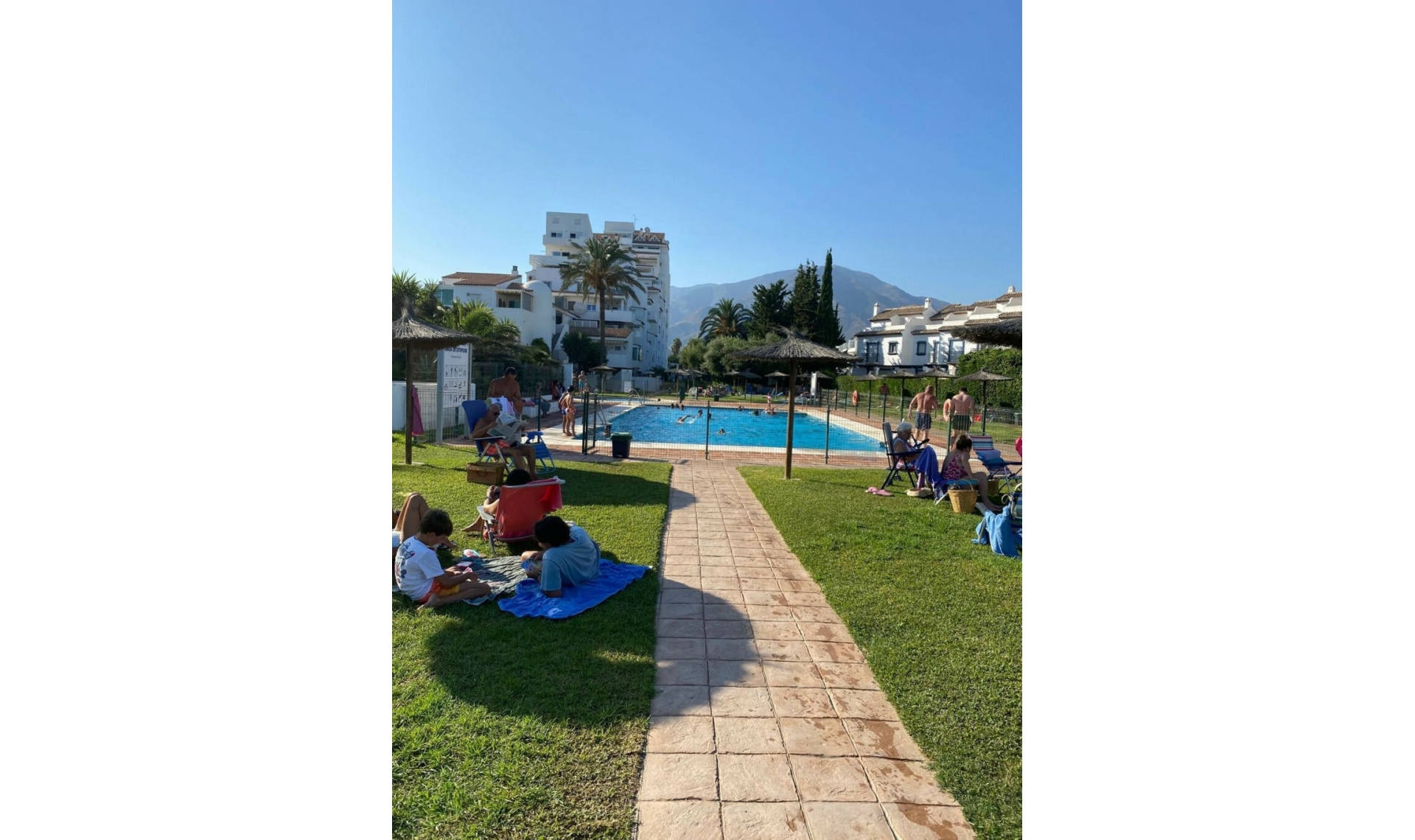 Resale - Apartment -
Estepona