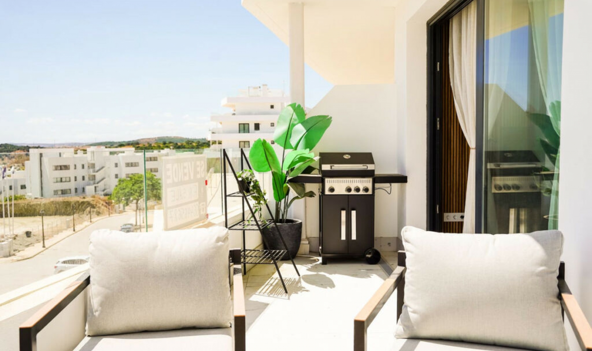 Resale - Apartment -
Estepona