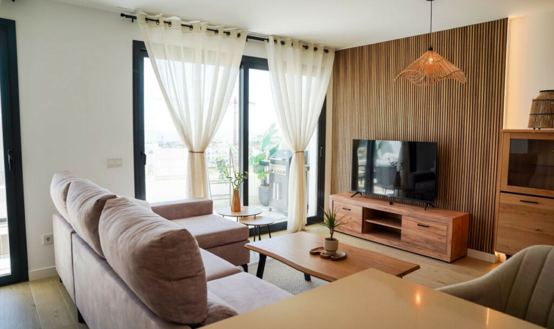Resale - Apartment -
Estepona