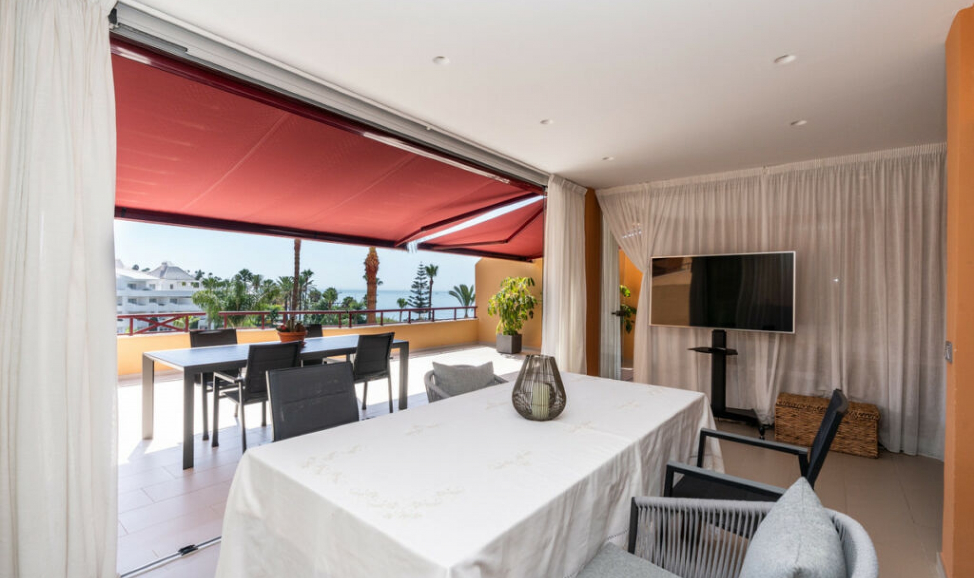 Resale - Apartment -
Estepona