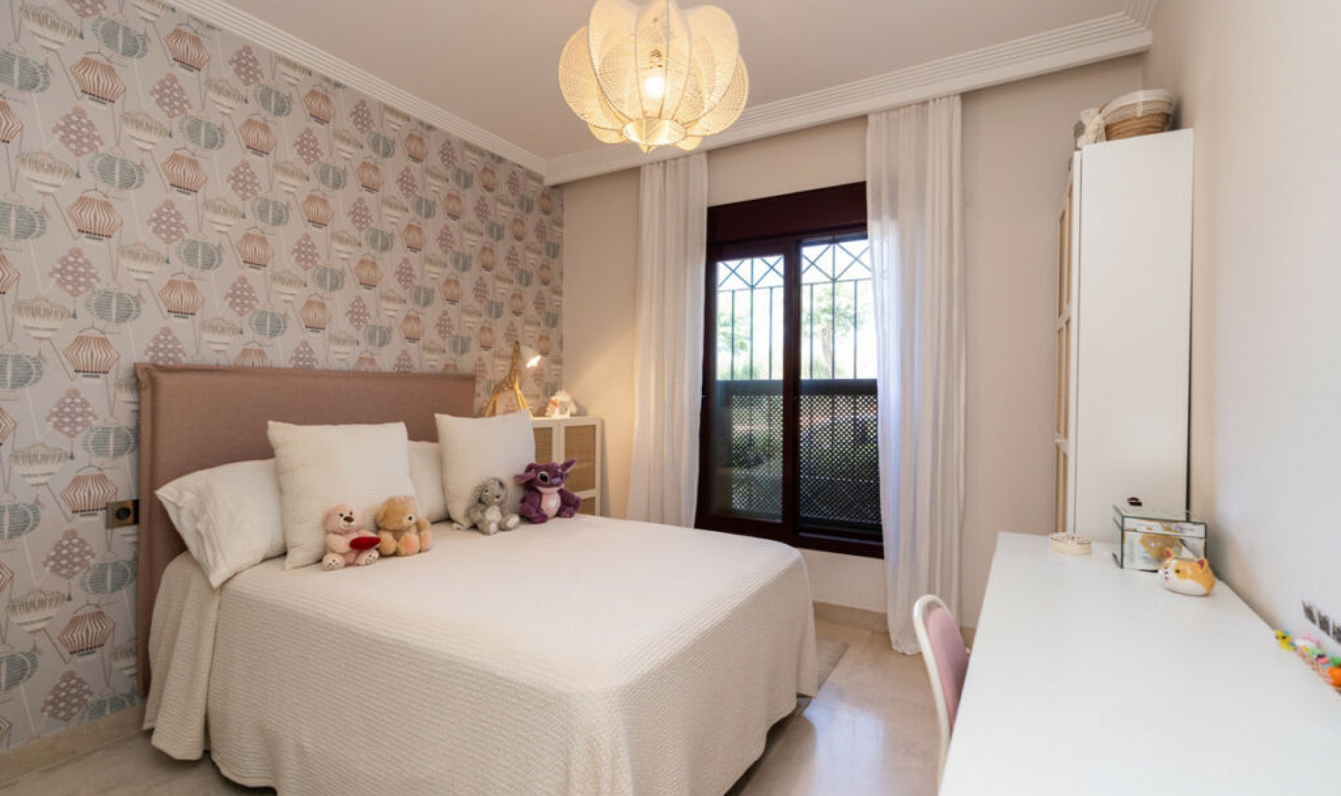 Resale - Apartment -
Estepona