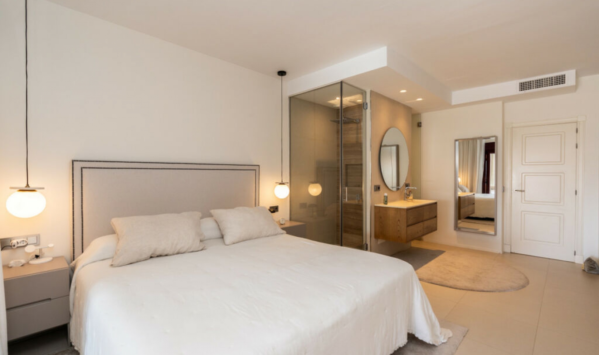 Resale - Apartment -
Estepona