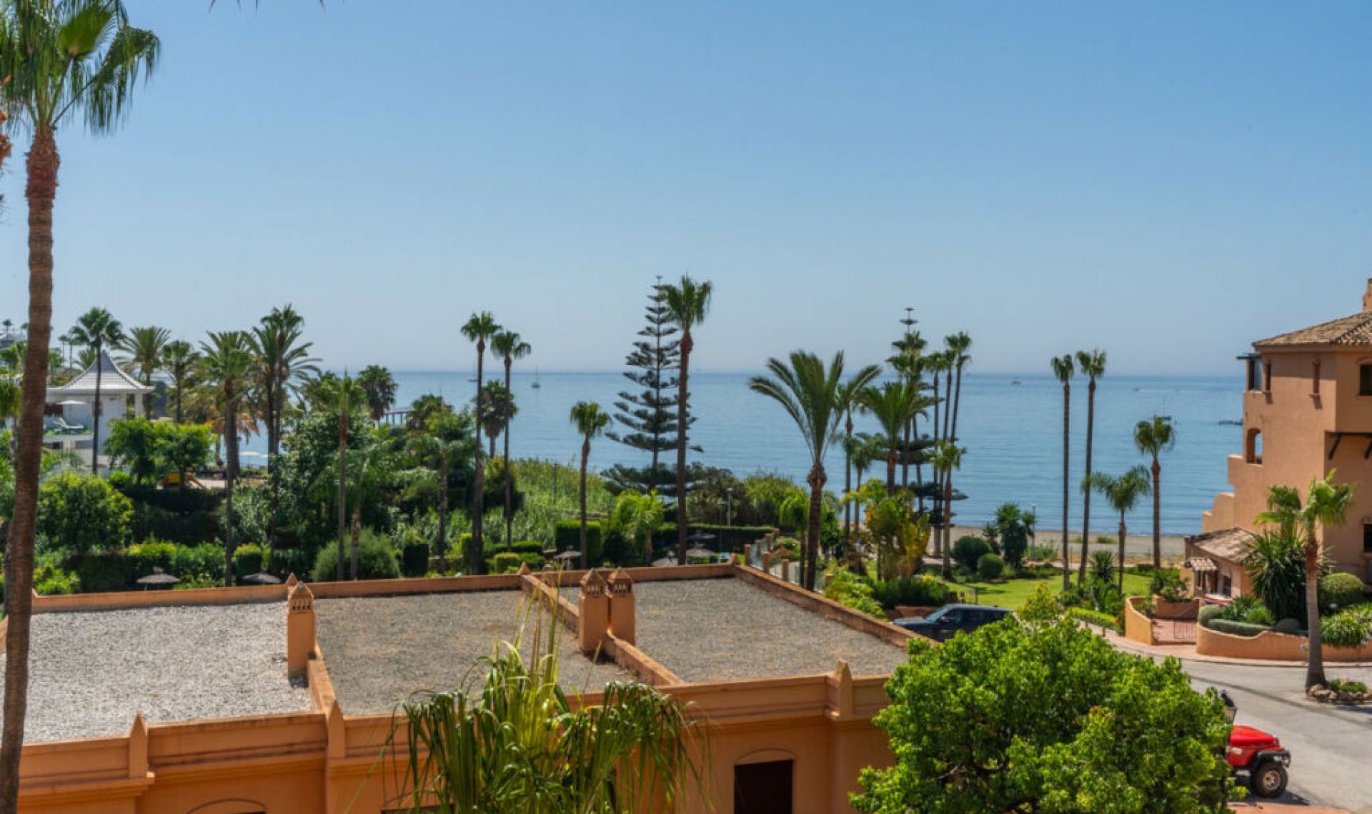 Resale - Apartment -
Estepona