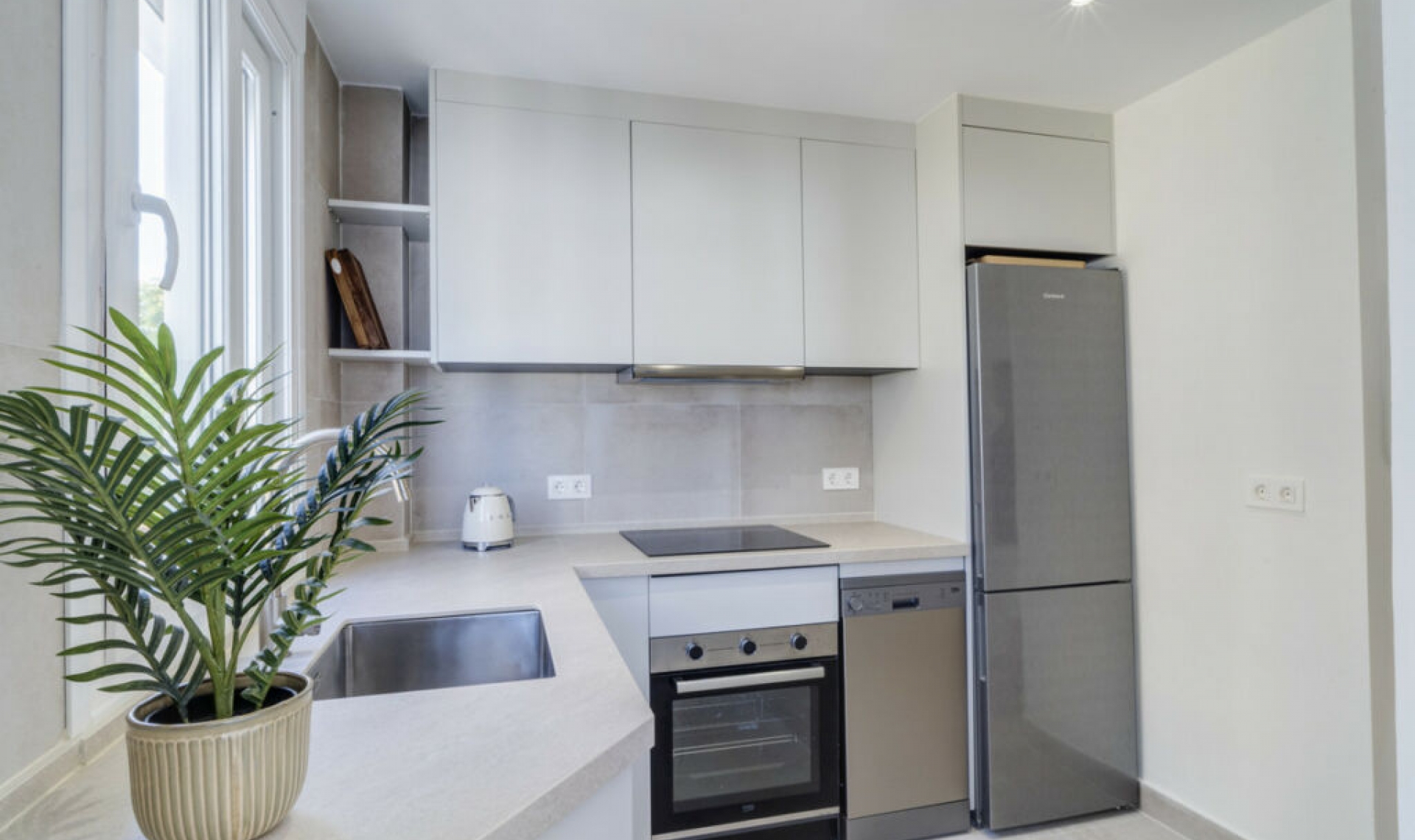 Resale - Apartment -
Estepona