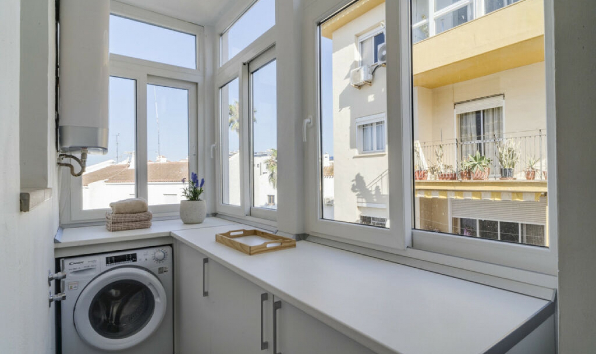 Resale - Apartment -
Estepona