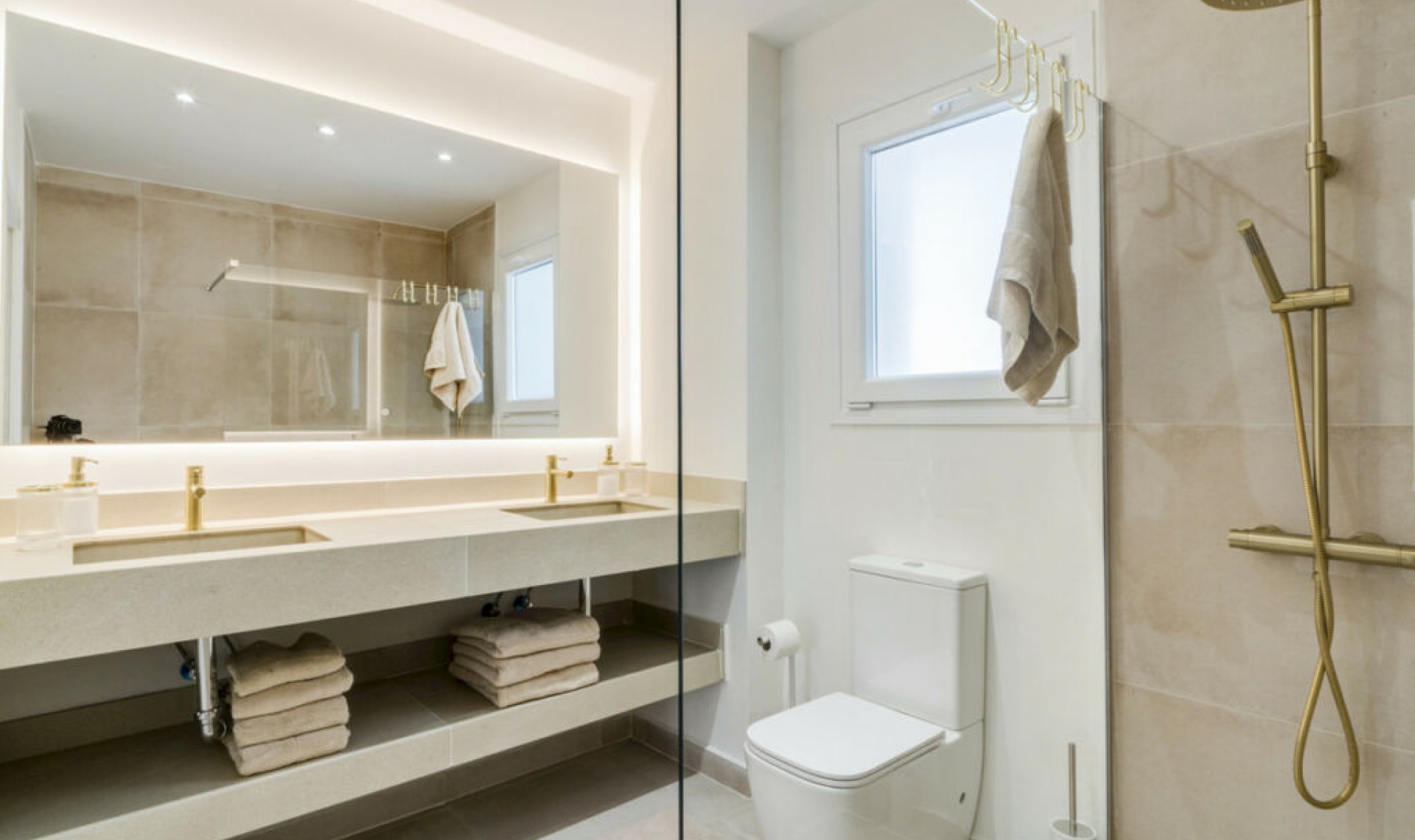 Resale - Apartment -
Estepona