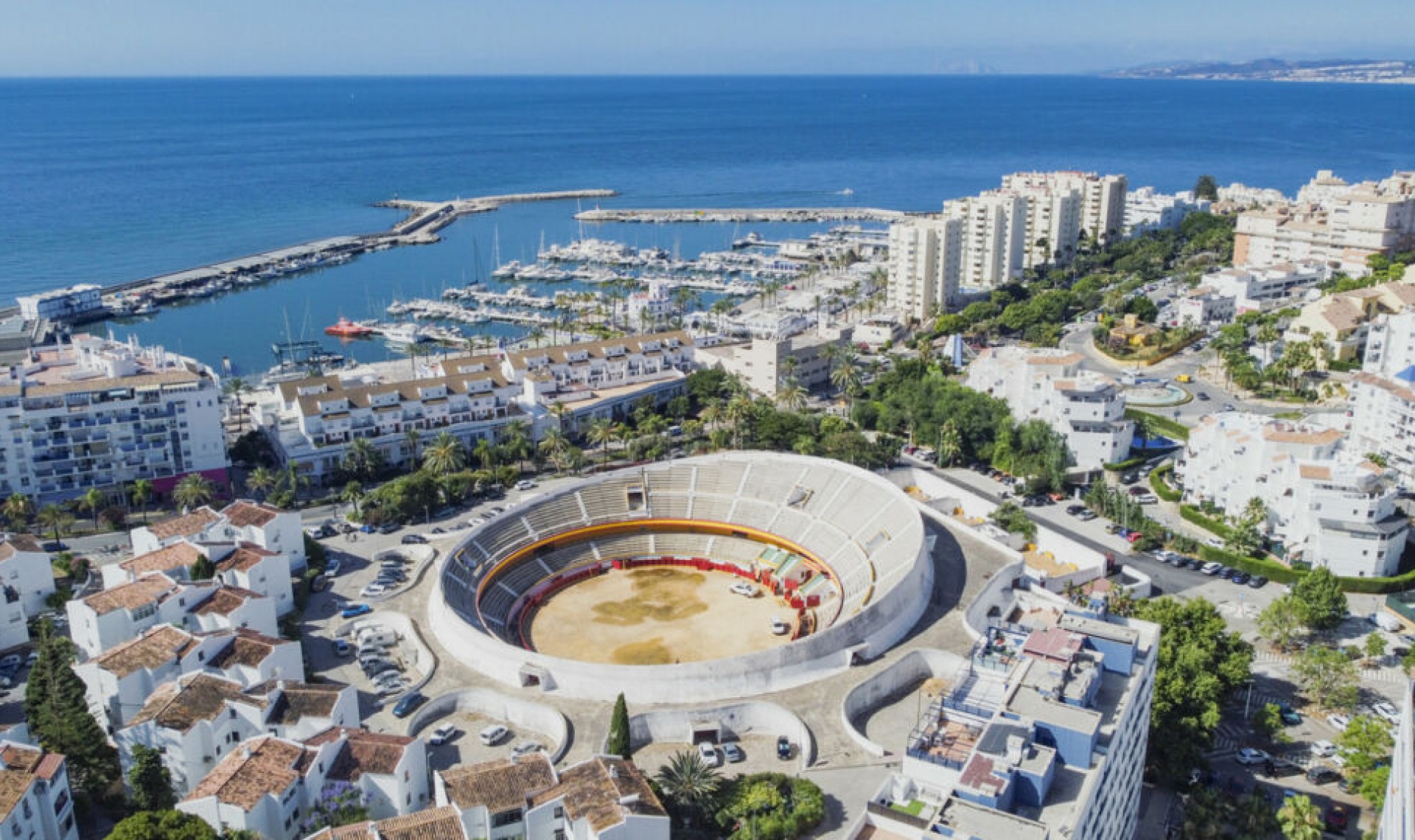 Resale - Apartment -
Estepona