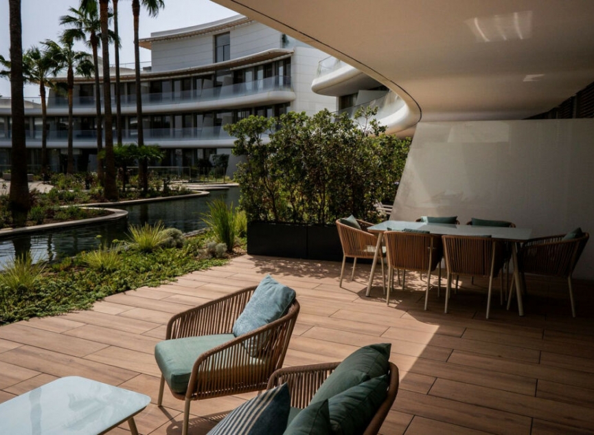 Resale - Apartment -
Estepona