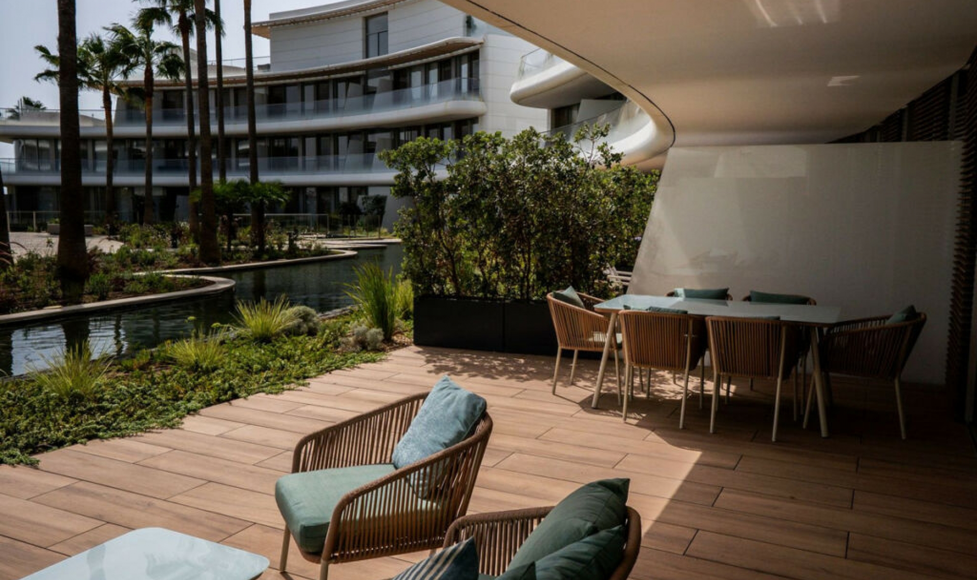 Resale - Apartment -
Estepona