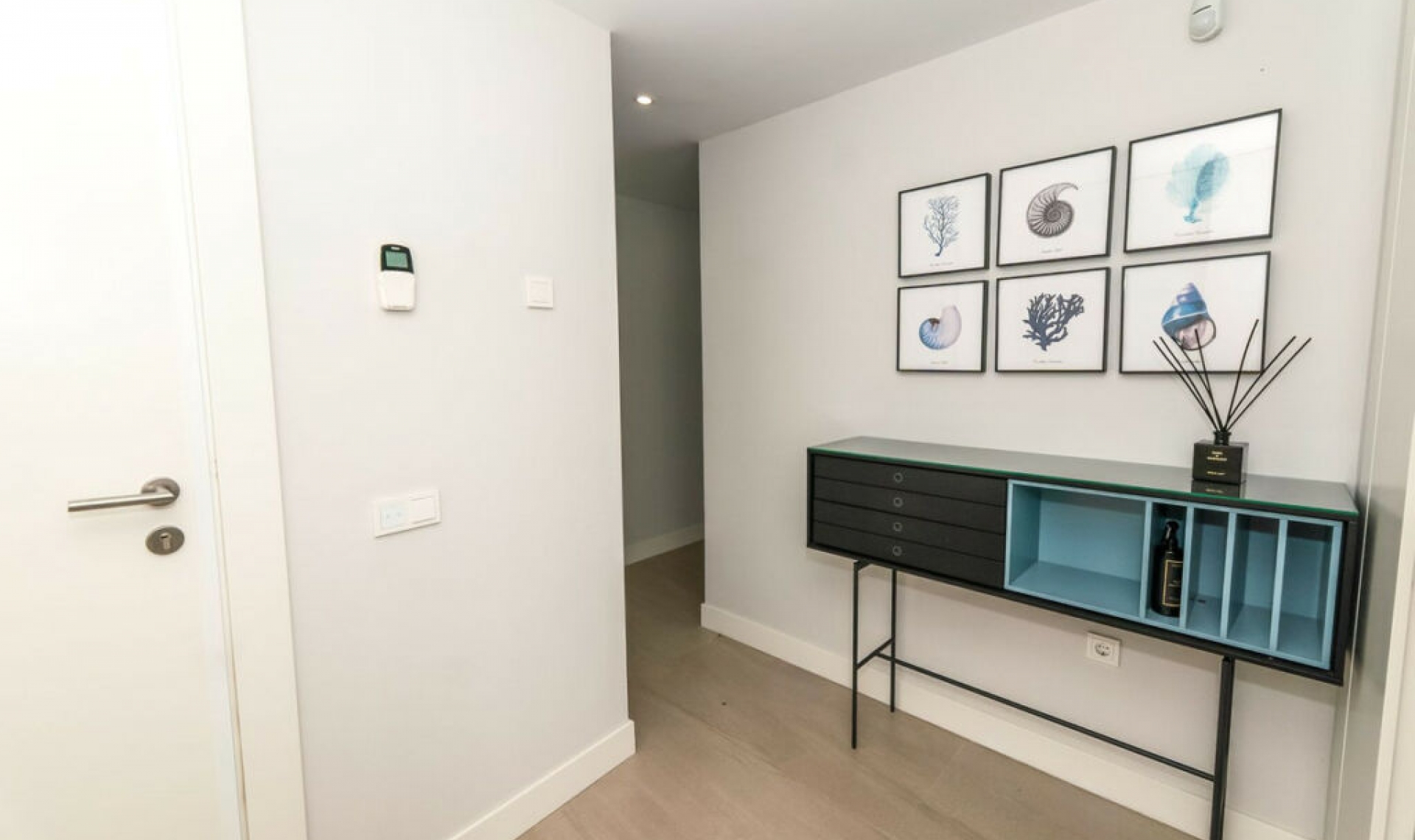 Resale - Apartment -
Estepona