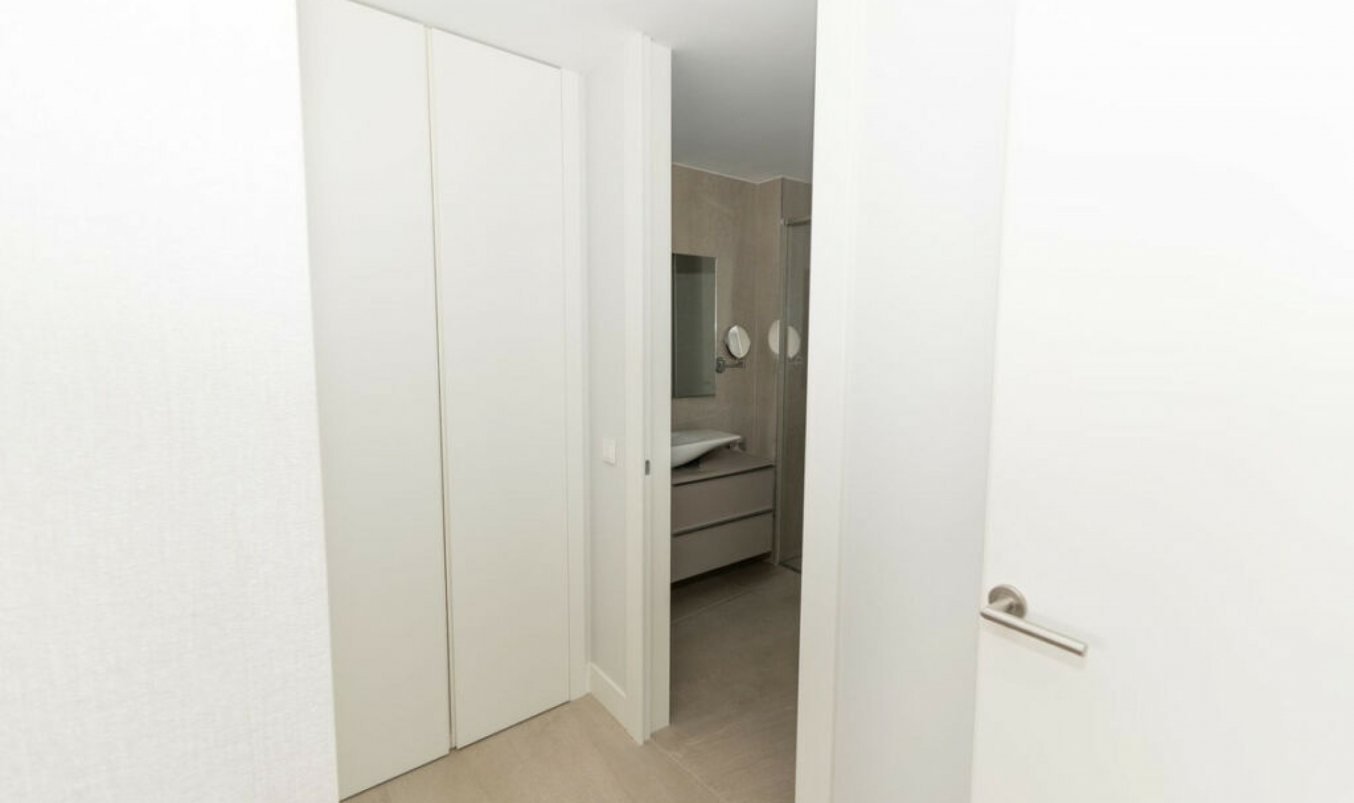 Resale - Apartment -
Estepona