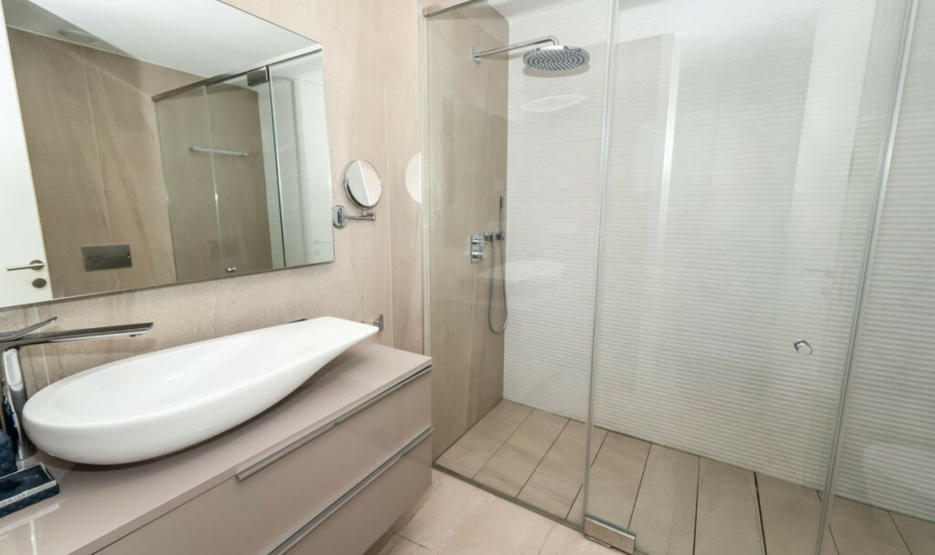 Resale - Apartment -
Estepona