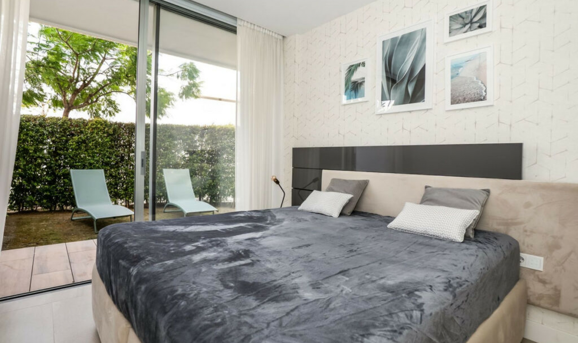 Resale - Apartment -
Estepona