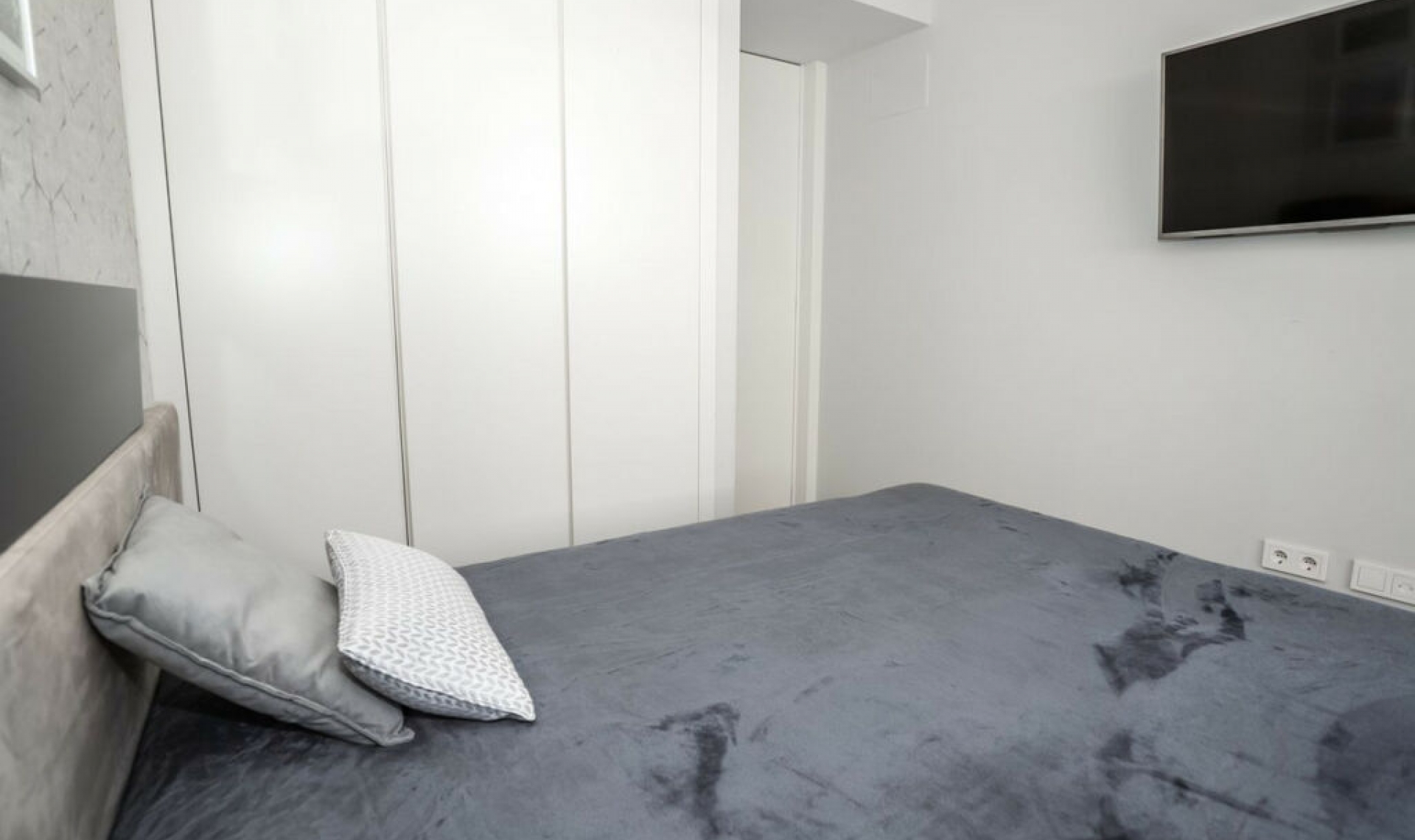 Resale - Apartment -
Estepona