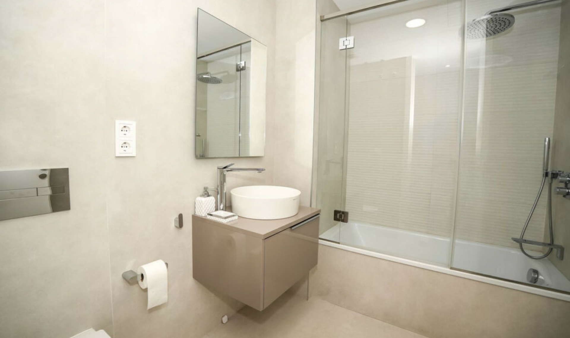 Resale - Apartment -
Estepona