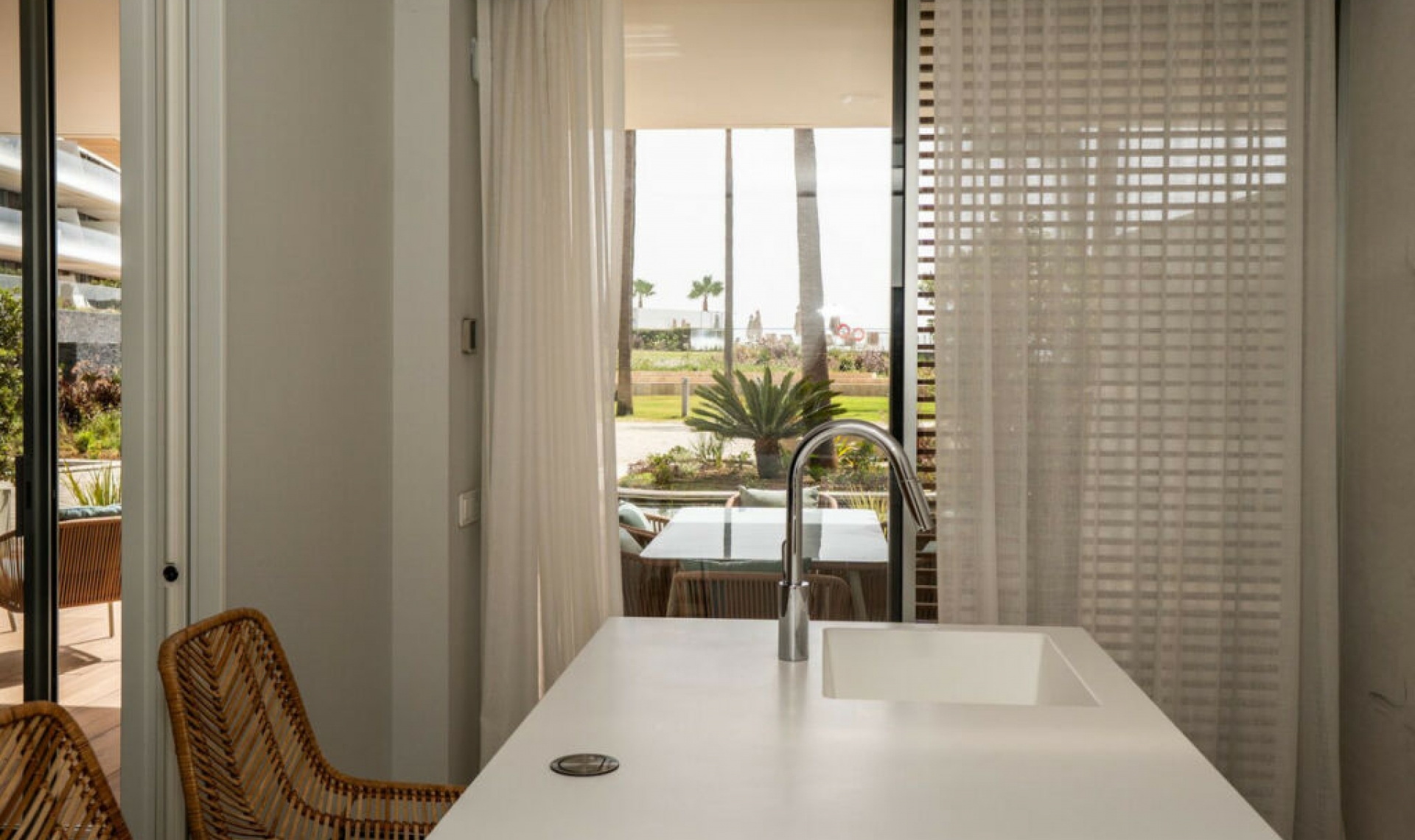 Resale - Apartment -
Estepona