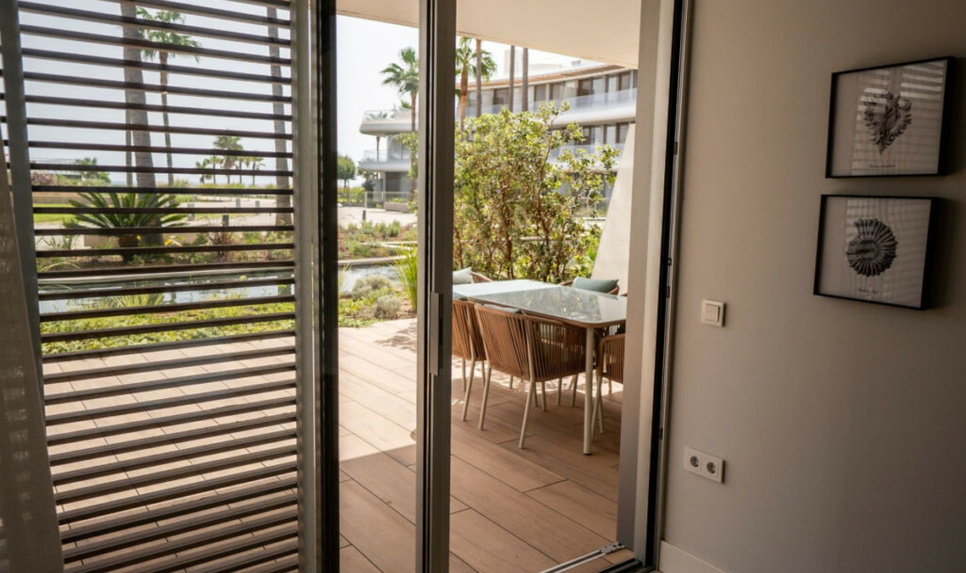 Resale - Apartment -
Estepona