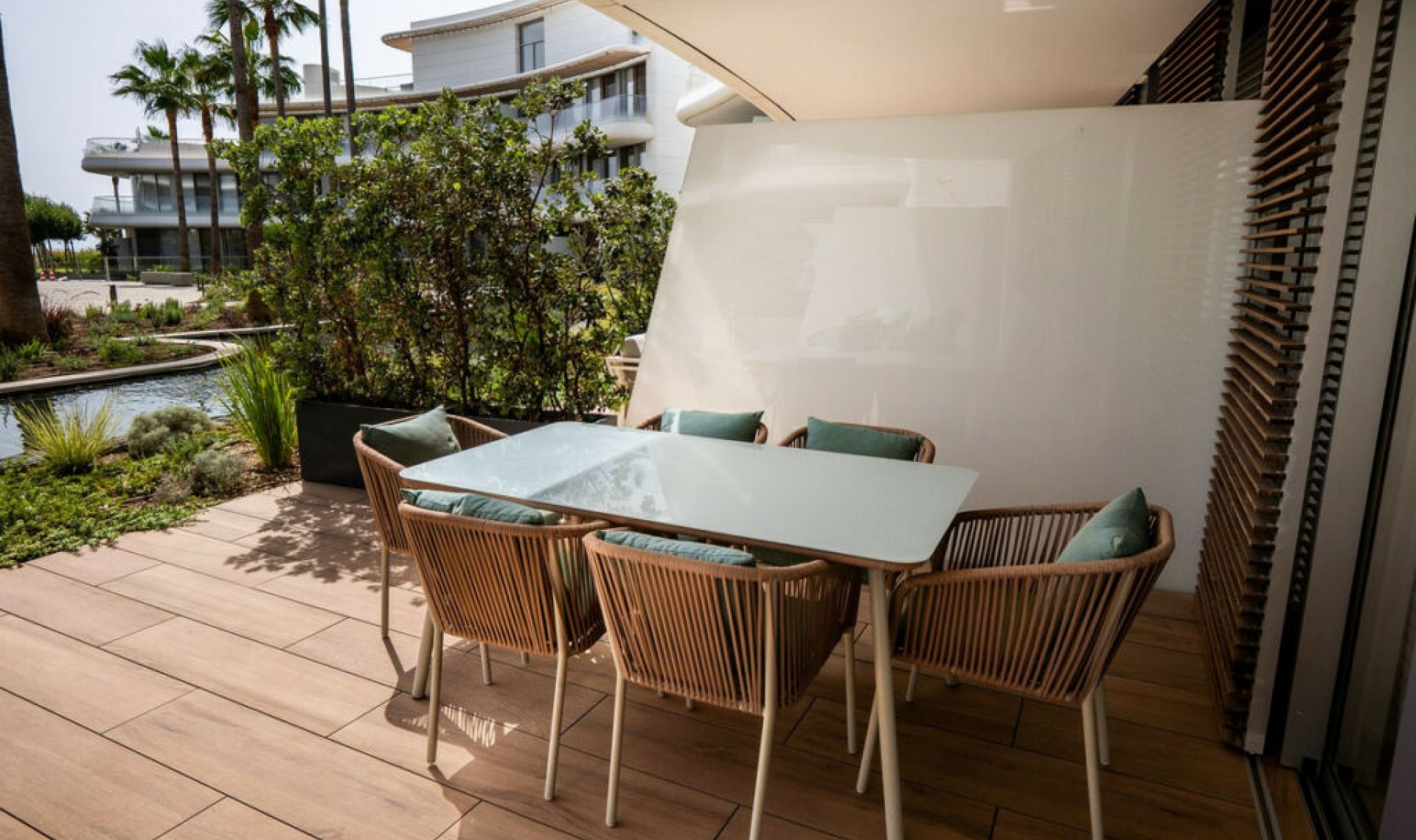 Resale - Apartment -
Estepona