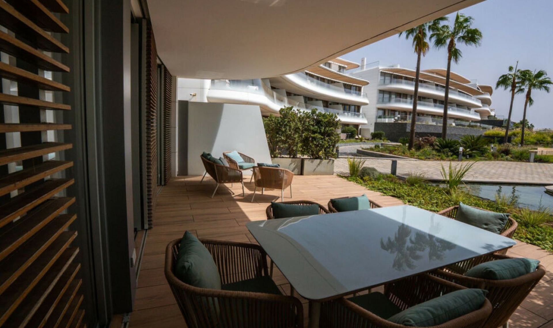 Resale - Apartment -
Estepona