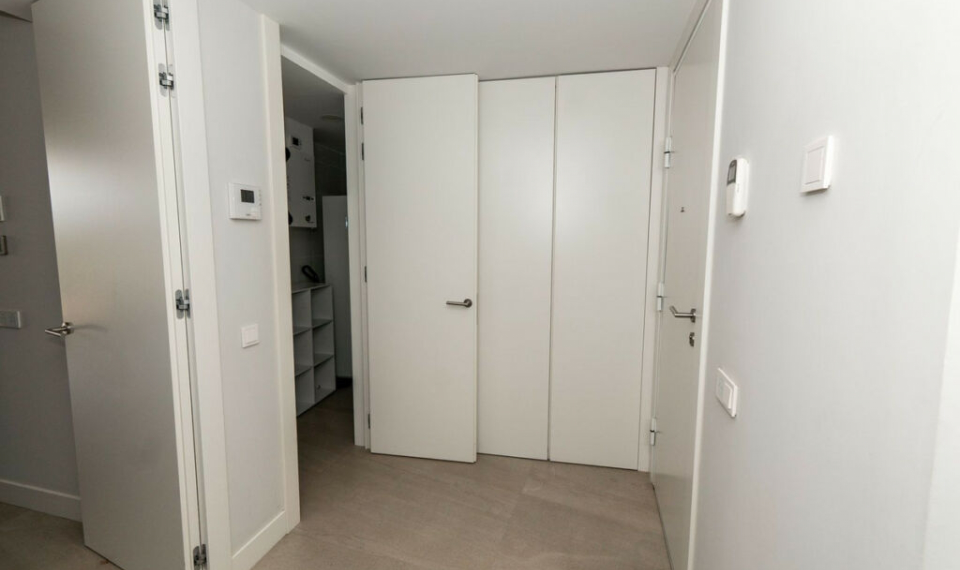 Resale - Apartment -
Estepona