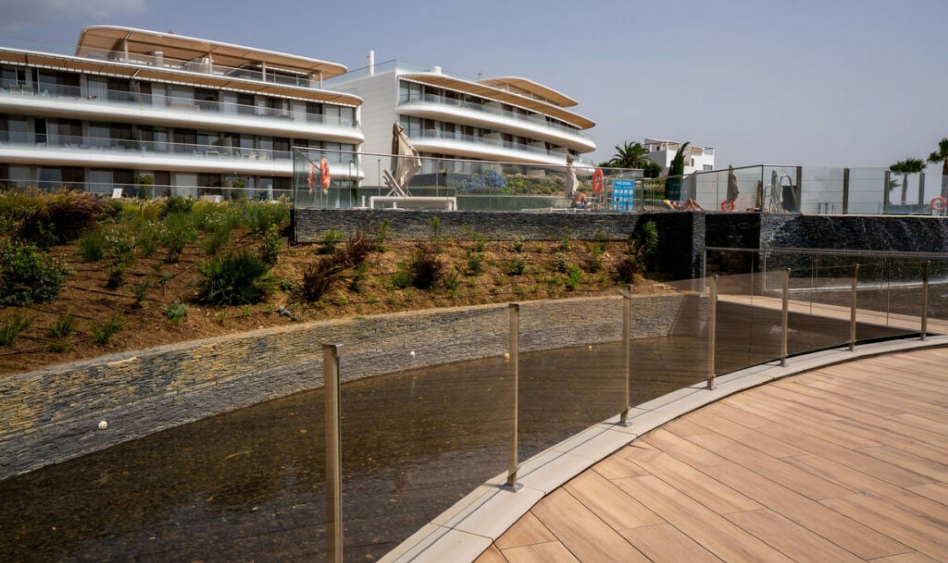 Resale - Apartment -
Estepona