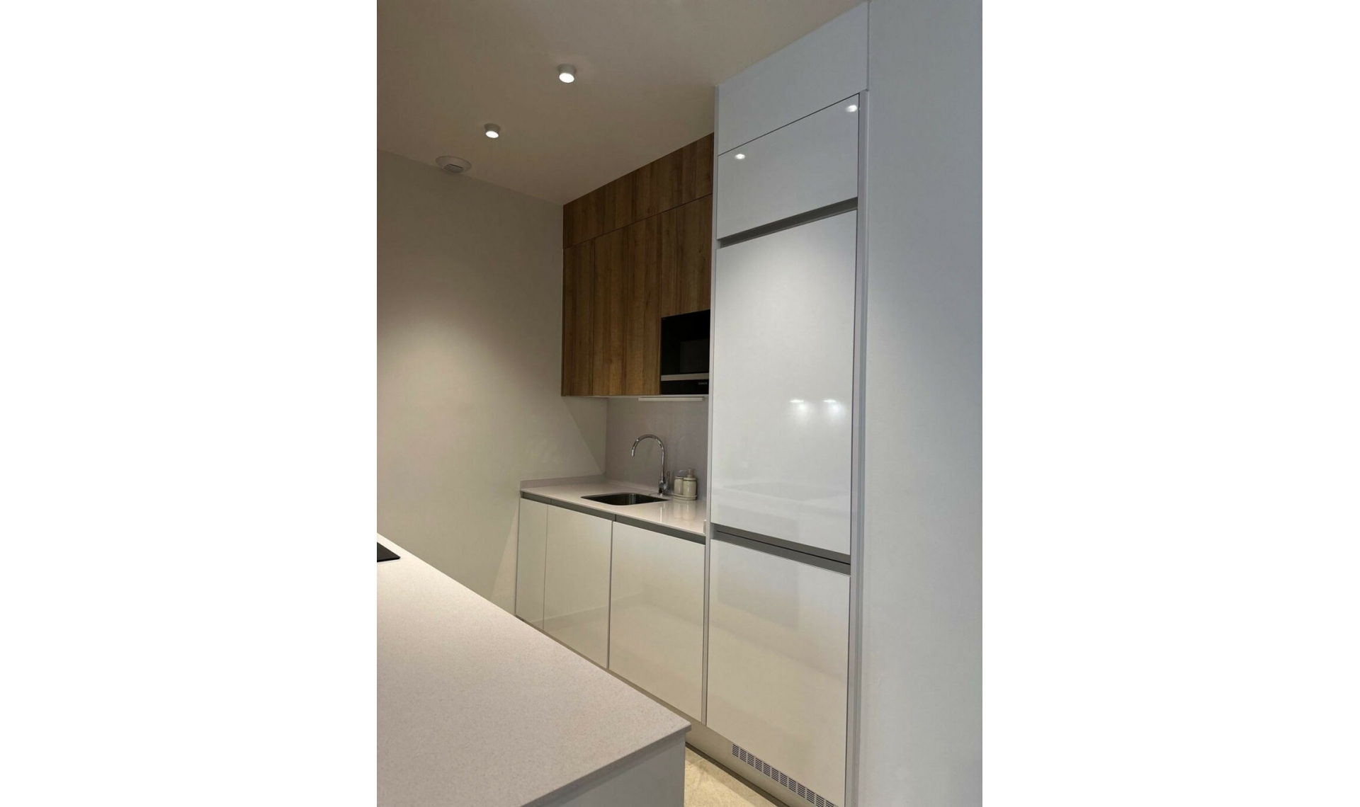 Resale - Apartment -
Estepona