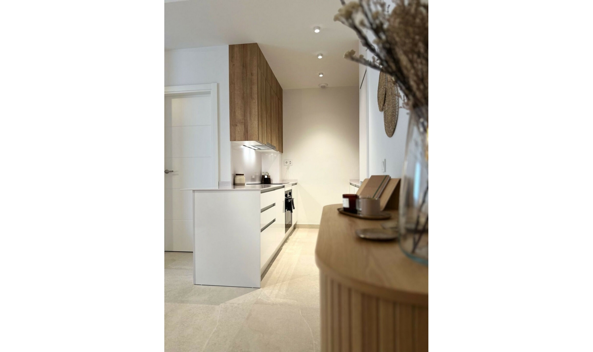 Resale - Apartment -
Estepona