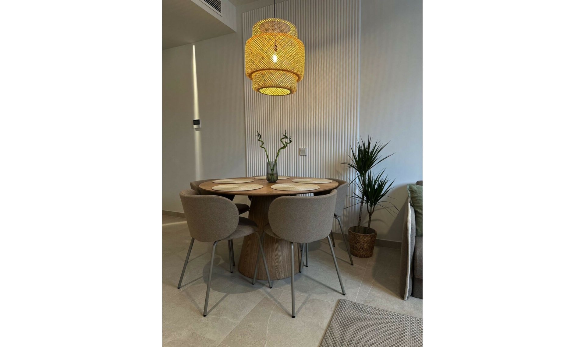 Resale - Apartment -
Estepona