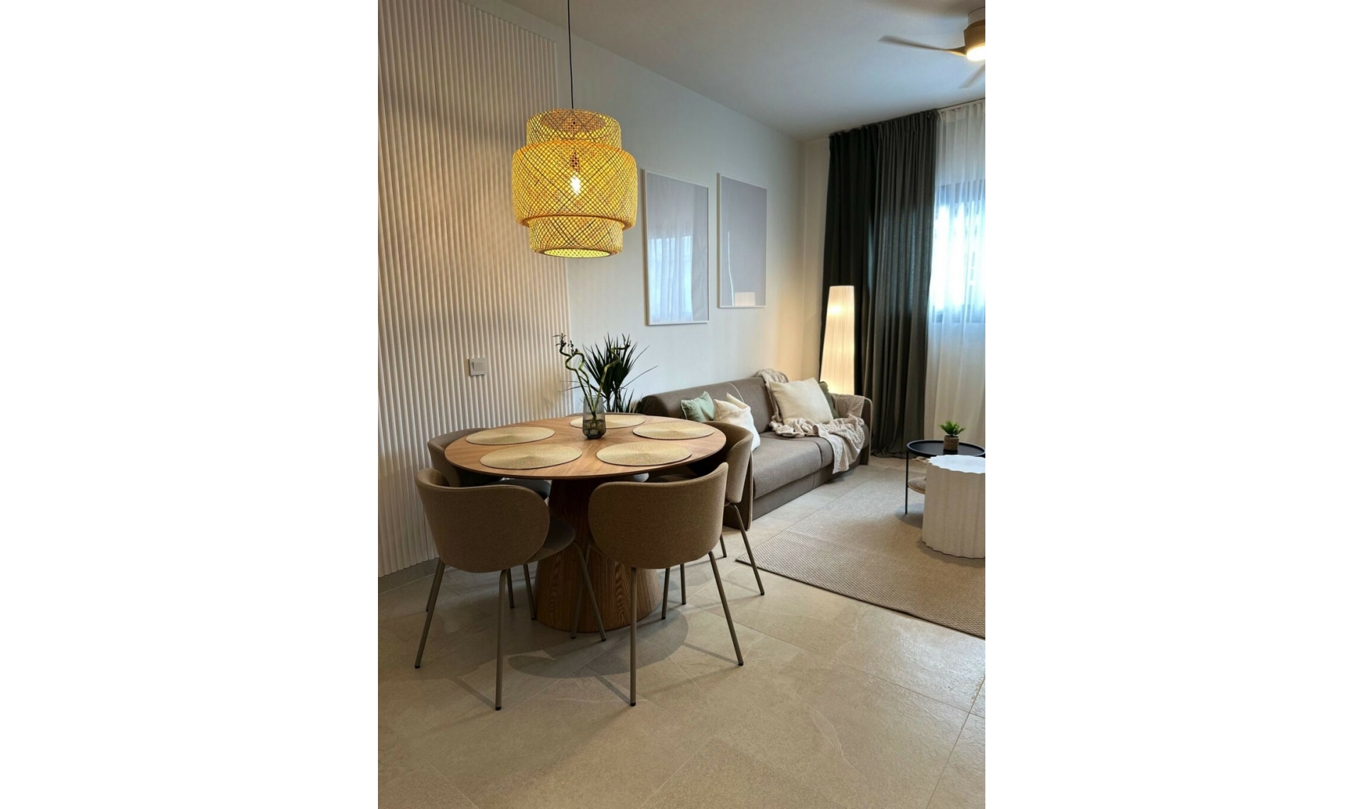 Resale - Apartment -
Estepona