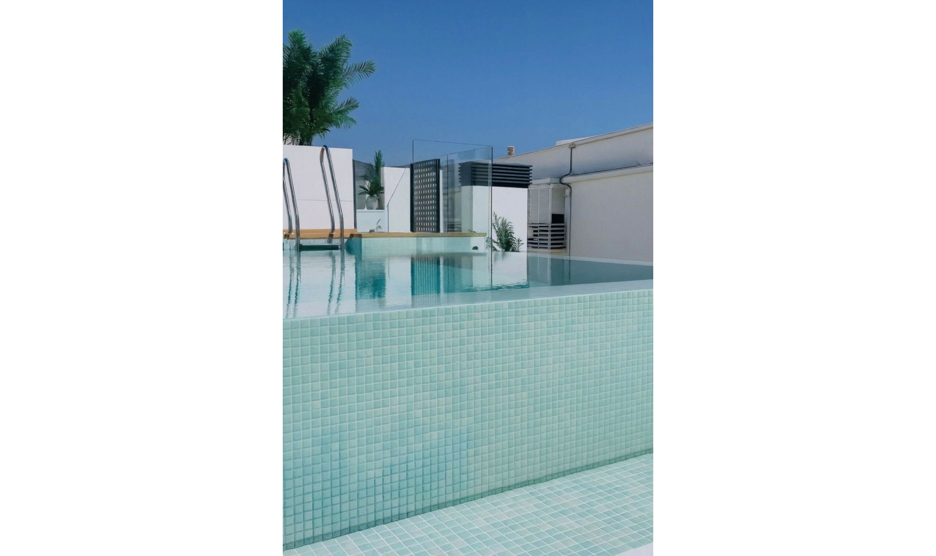 Resale - Apartment -
Estepona