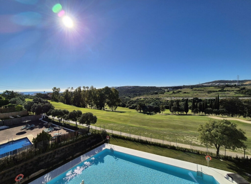 Resale - Apartment -
Estepona