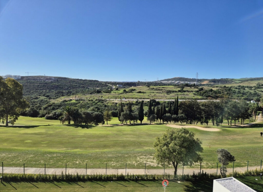 Resale - Apartment -
Estepona