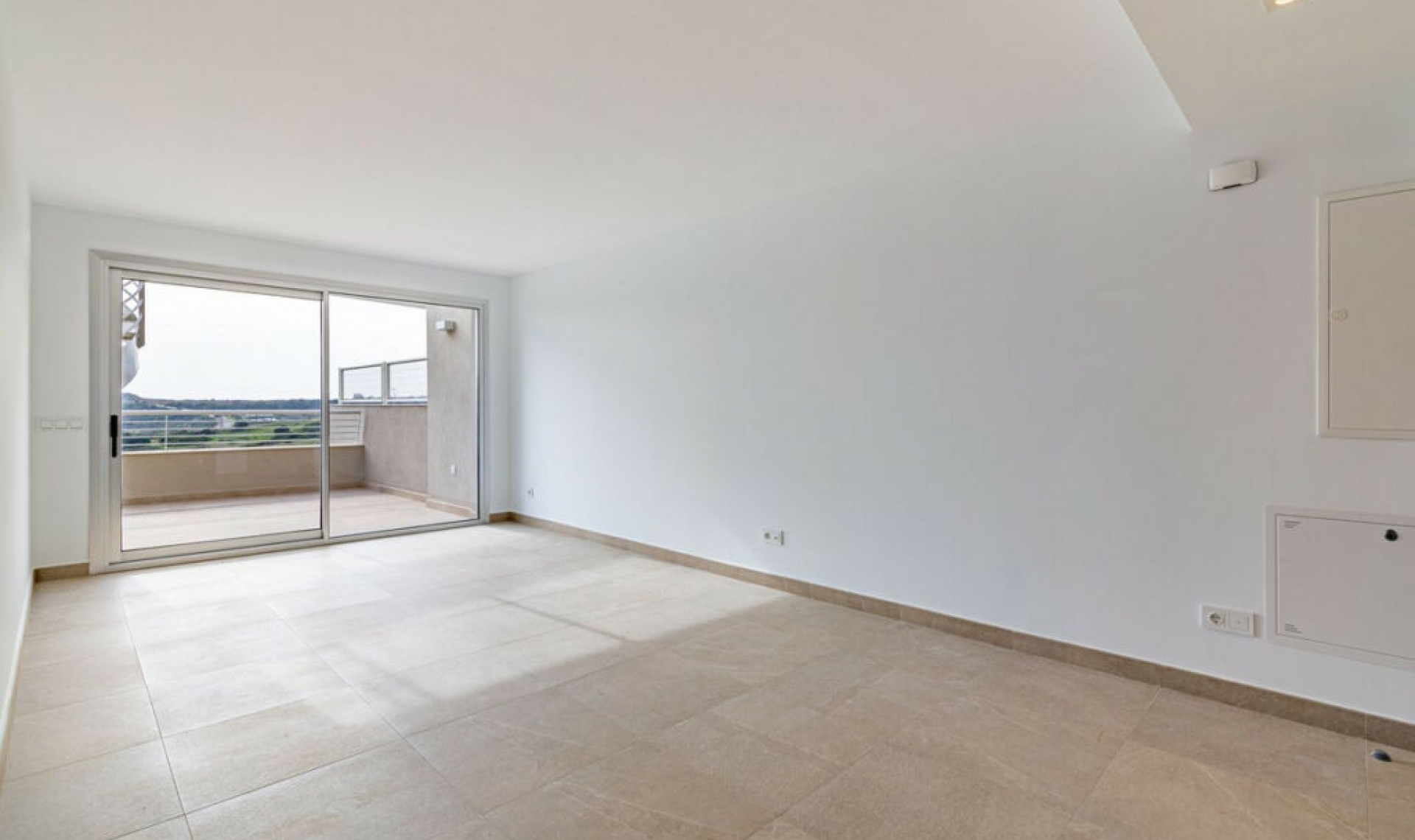 Resale - Apartment -
Estepona