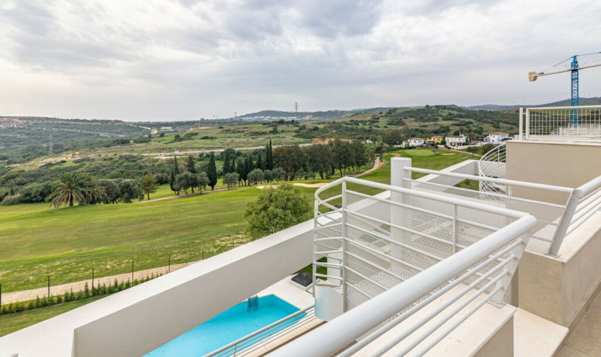 Resale - Apartment -
Estepona