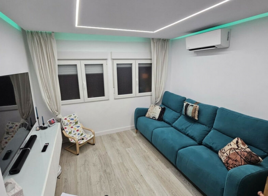 Resale - Apartment -
Estepona