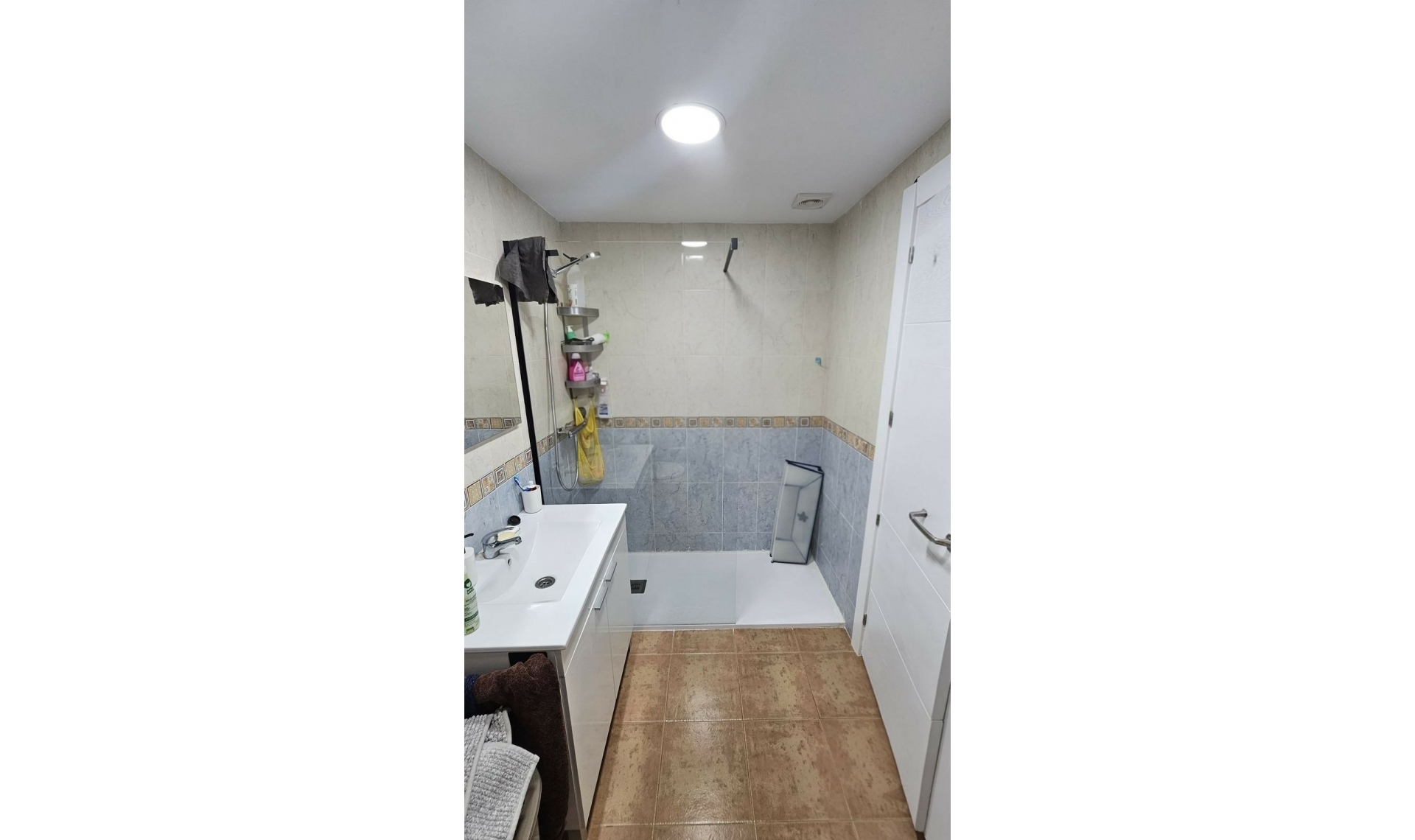 Resale - Apartment -
Estepona